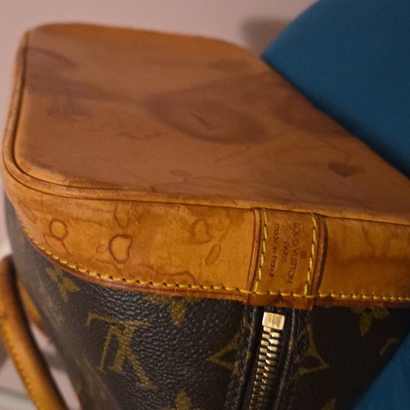 💕🌺💕Authentic Louis Vuitton Alma PM Monogram - Picture 11 of 14